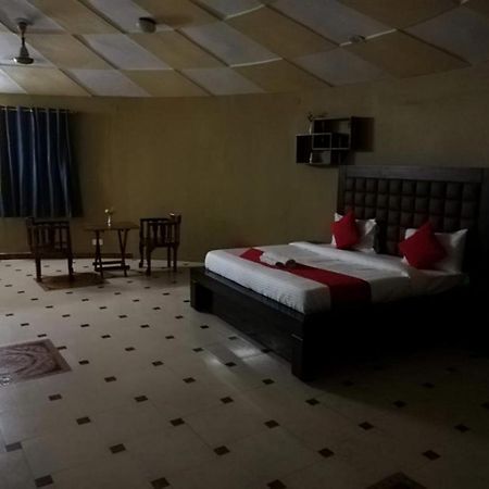 Kajipuria Resort Gajraula Экстерьер фото